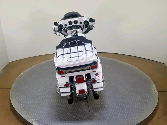 1HD1FC4118Y690862 - 2008 HARLEY-DAVIDSON FLHTCUI WHITE photo 9