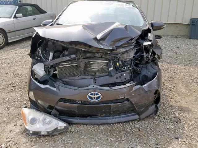 JTDKDTB30D1538672 - 2013 TOYOTA PRIUS C GRAY photo 9