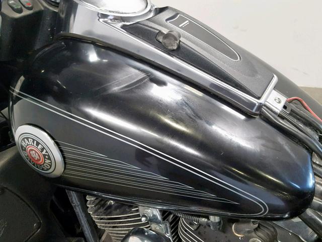 1HD1FCW144Y633613 - 2004 HARLEY-DAVIDSON FLHTCUI BLACK photo 19