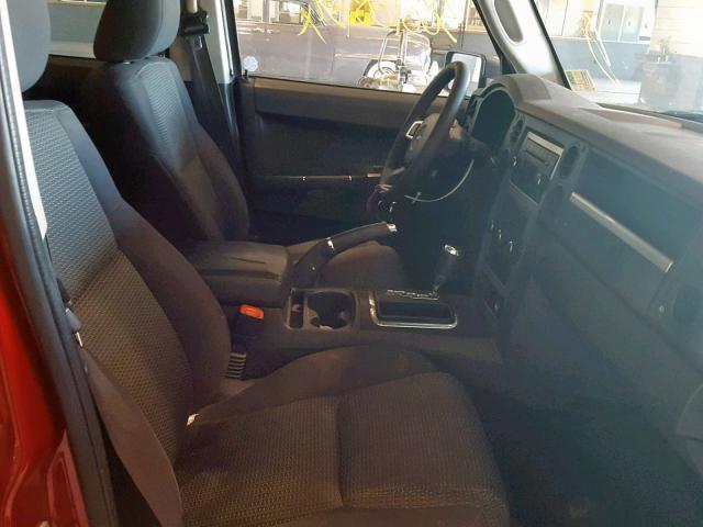 1J4RH4GK2AC113733 - 2010 JEEP COMMANDER RED photo 5
