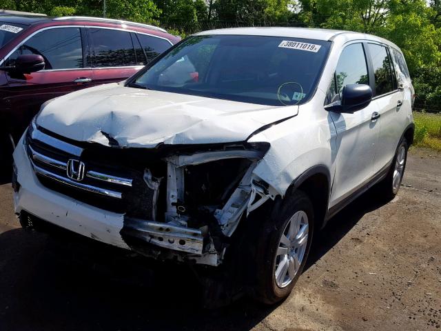 5FNYF6H1XJB073090 - 2018 HONDA PILOT LX WHITE photo 2