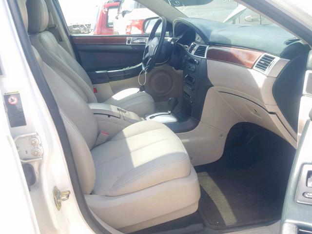 2C8GM68454R614386 - 2004 CHRYSLER PACIFICA WHITE photo 5