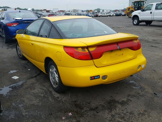 1G8ZY12751Z108847 - 2001 SATURN SC2 YELLOW photo 3