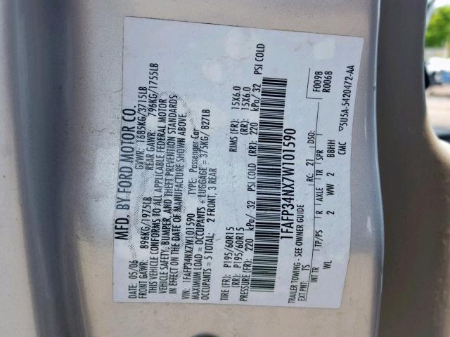 1FAFP34NX7W101590 - 2007 FORD FOCUS ZX4 SILVER photo 10