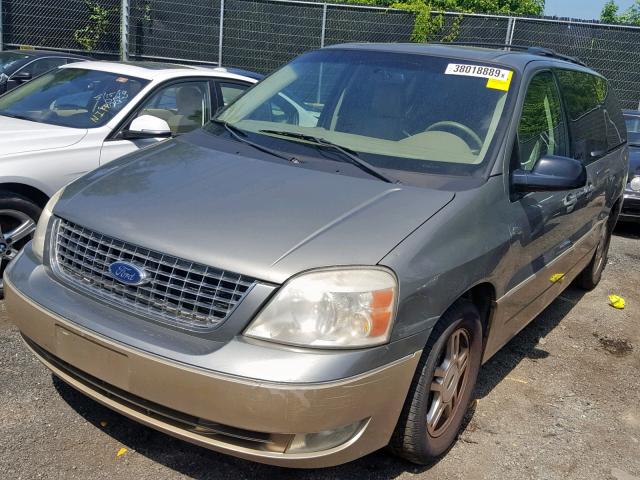 2FMZA58244BA54277 - 2004 FORD FREESTAR L GREEN photo 2