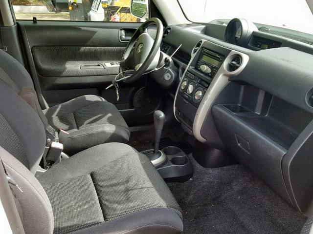 JTLKT324564032238 - 2006 TOYOTA SCION XB 白色 照片 5