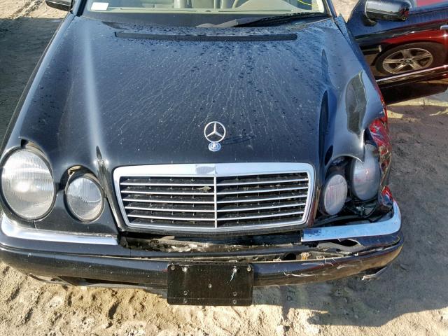 WDBJF65H2XA848551 - 1999 MERCEDES-BENZ E 320 BLACK photo 7