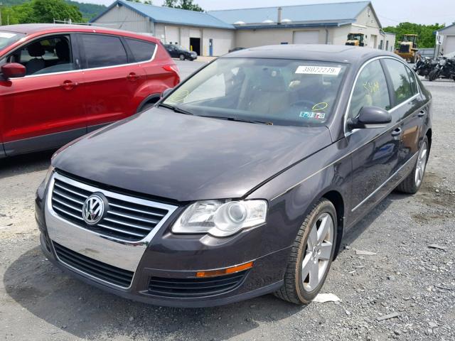 WVWAK93C38P014731 - 2008 VOLKSWAGEN PASSAT KOM BLACK photo 2