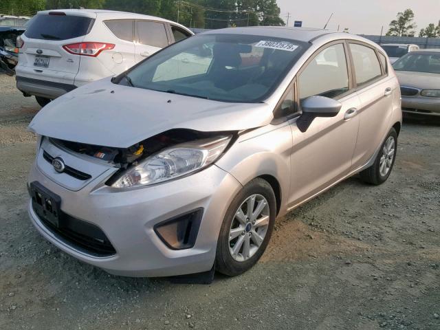 3FADP4EJ2CM161494 - 2012 FORD FIESTA SE SILVER photo 2