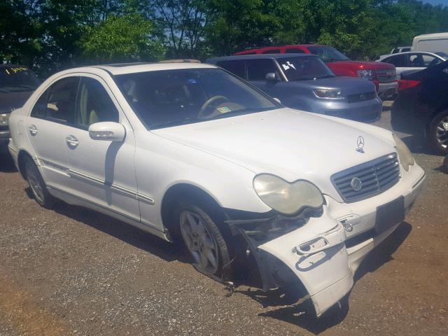 WDBRF61J32F182016 - 2002 MERCEDES-BENZ C 240 WHITE photo 1