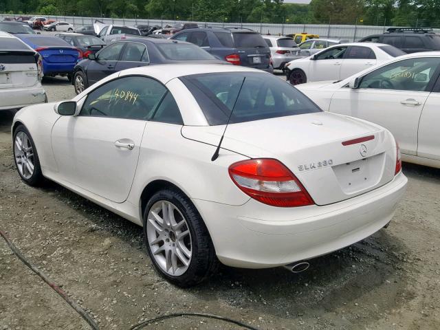 WDBWK54FX8F181924 - 2008 MERCEDES-BENZ SLK 280 WHITE photo 3