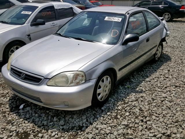 1HGEJ6224YL083691 - 2000 HONDA CIVIC DX SILVER photo 2