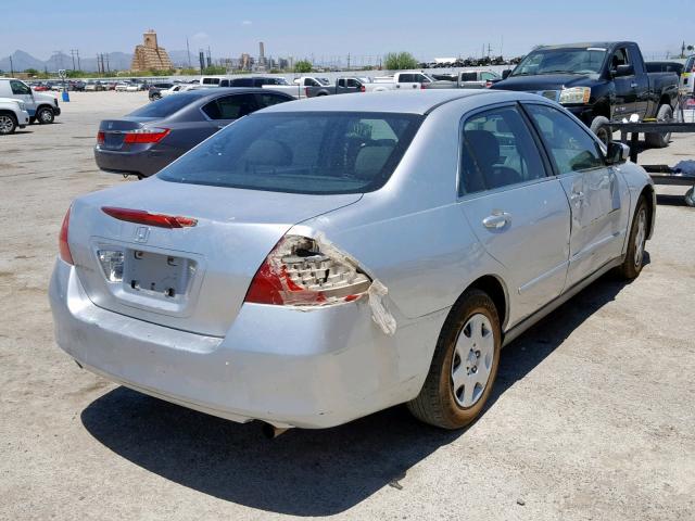 3HGCM564X7G707543 - 2007 HONDA ACCORD LX SILVER photo 4