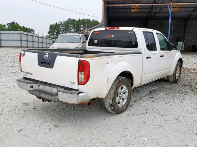 1N6AD09U49C413336 - 2009 NISSAN FRONTIER C WHITE photo 4