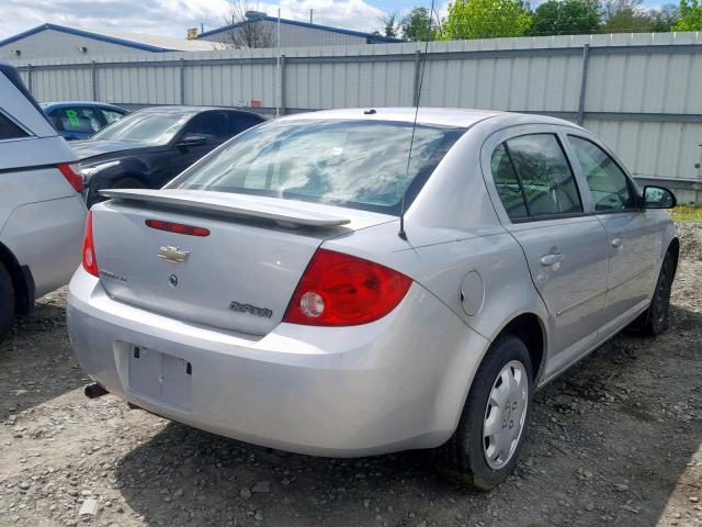 1G1AL58F887128564 - 2008 CHEVROLET COBALT LT SILVER photo 4