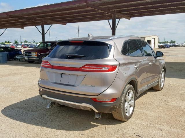 5LMCJ1C92JUL01706 - 2018 LINCOLN MKC PREMIE BEIGE photo 4