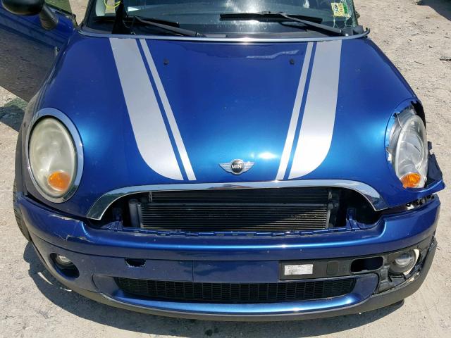 WMWML33559TX34336 - 2009 MINI COOPER CLU BLUE photo 7