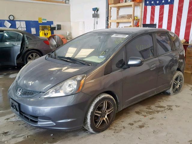 JHMGE8H36DC058369 - 2013 HONDA FIT GRAY photo 2