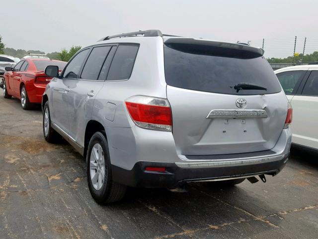 5TDZK3EH3CS073897 - 2012 TOYOTA HIGHLANDER SILVER photo 3