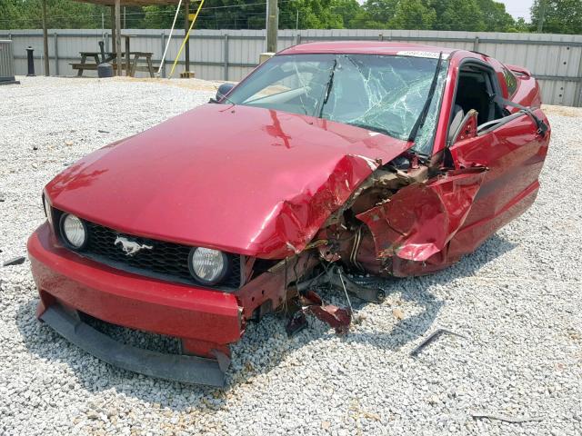 1ZVHT82H585138558 - 2008 FORD MUSTANG GT RED photo 2