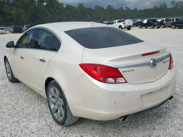 2G4GS5EV6D9208434 - 2013 BUICK REGAL PREM WHITE photo 3