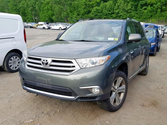 5TDDK3EH5DS254902 - 2013 TOYOTA HIGHLANDER GREEN photo 2