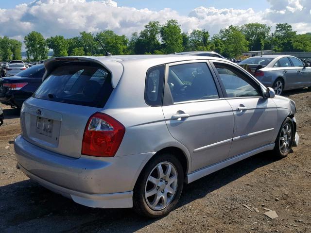 KNAFE162565341400 - 2006 KIA SPECTRA5 SILVER photo 4