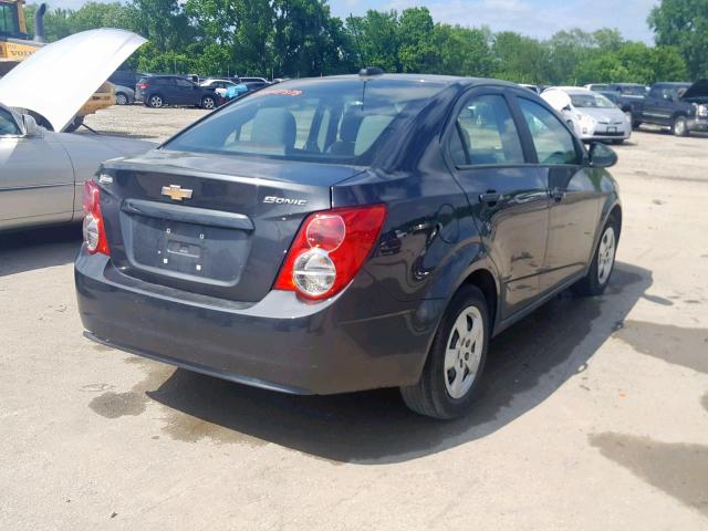 1G1JA5SH4G4180418 - 2016 CHEVROLET SONIC LS GRAY photo 4