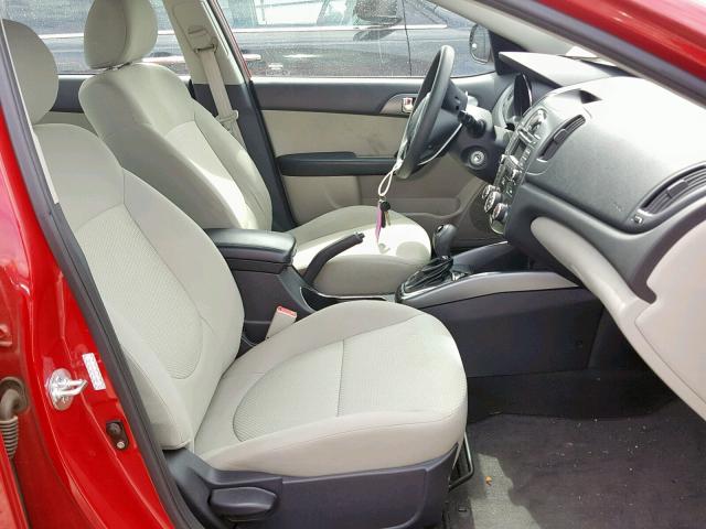 KNAFU4A23D5727743 - 2013 KIA FORTE EX RED photo 5