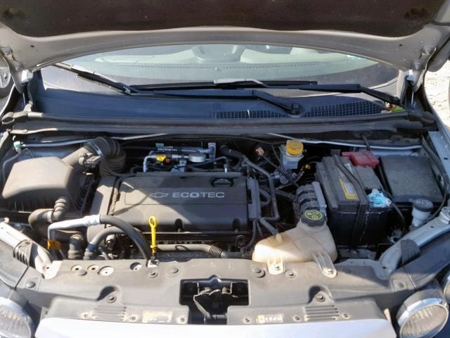 1G1JA5SG1D4110863 - 2013 CHEVROLET SONIC LS 银色 照片 7