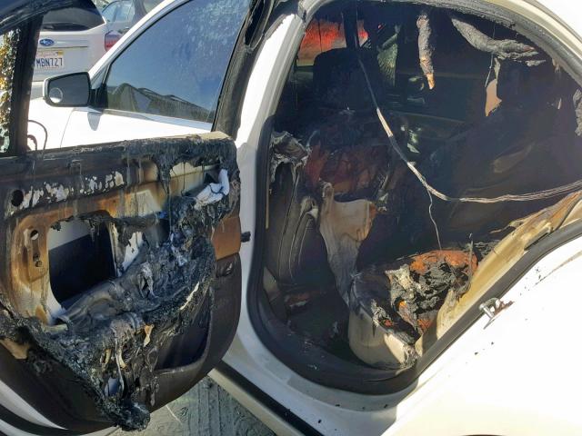 1G11H5SA1DF155569 - 2013 CHEVROLET MALIBU LTZ თეთრი ფოტო 9