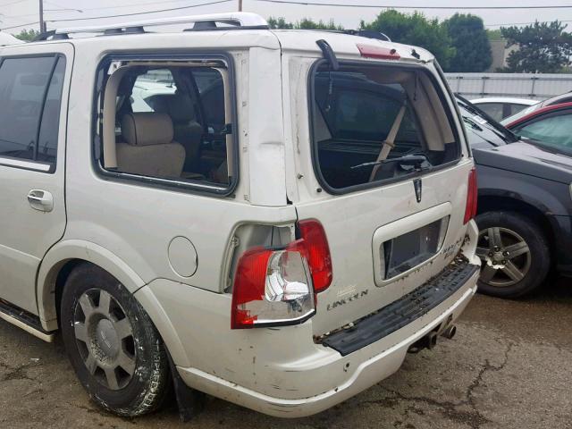 5LMFU28566LJ07029 - 2006 LINCOLN NAVIGATOR CREAM photo 9