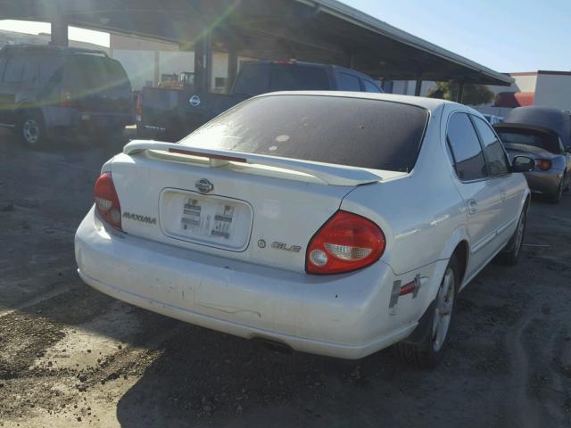 JN1CA31AX1T307858 - 2001 NISSAN MAXIMA GXE WHITE photo 4