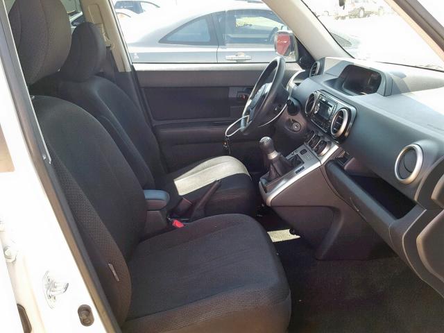 JTLKE50E681032920 - 2008 TOYOTA SCION XB 白色 照片 5