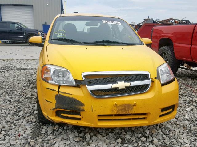 KL1TD5DE1BB168569 - 2011 CHEVROLET AVEO LS YELLOW photo 9