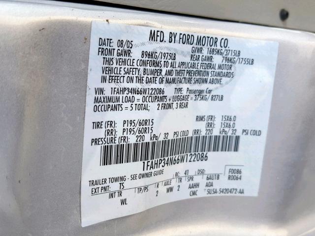 1FAHP34N66W122086 - 2006 FORD FOCUS ZX4 SILVER photo 10