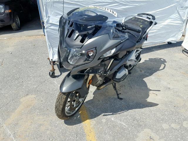 WB10A1301EZ190891 - 2014 BMW R1200 RT GRAY photo 2