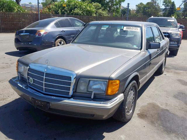 WDBCA39D6JA393210 - 1988 MERCEDES-BENZ 560 SEL GRAY photo 2