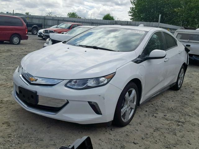 1G1RA6S58JU157438 - 2018 CHEVROLET VOLT LT WHITE photo 2