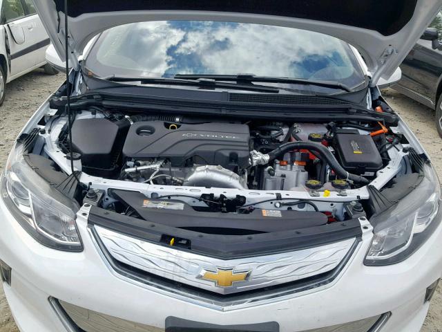 1G1RA6S58JU157438 - 2018 CHEVROLET VOLT LT WHITE photo 7