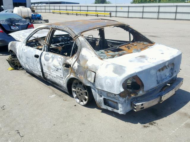 JN1CA31D0YT704046 - 2000 NISSAN MAXIMA GLE BURN photo 3