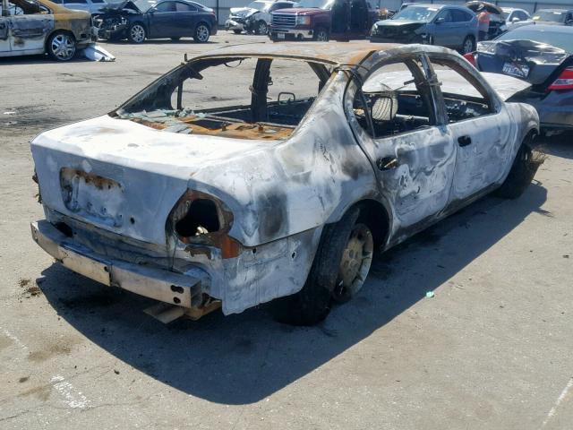 JN1CA31D0YT704046 - 2000 NISSAN MAXIMA GLE BURN photo 4