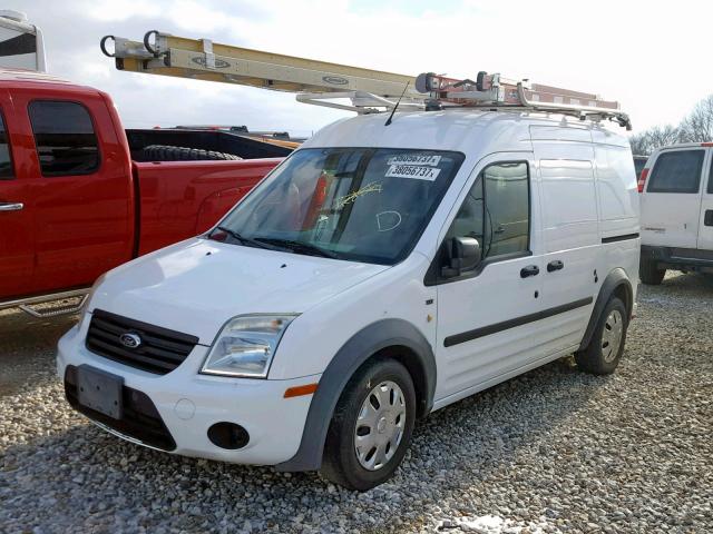 NM0LS7BN4DT135010 - 2013 FORD TRANSIT CO WHITE photo 2