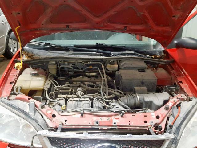 1FAFP34N05W194097 - 2005 FORD FOCUS ZX4 RED photo 7