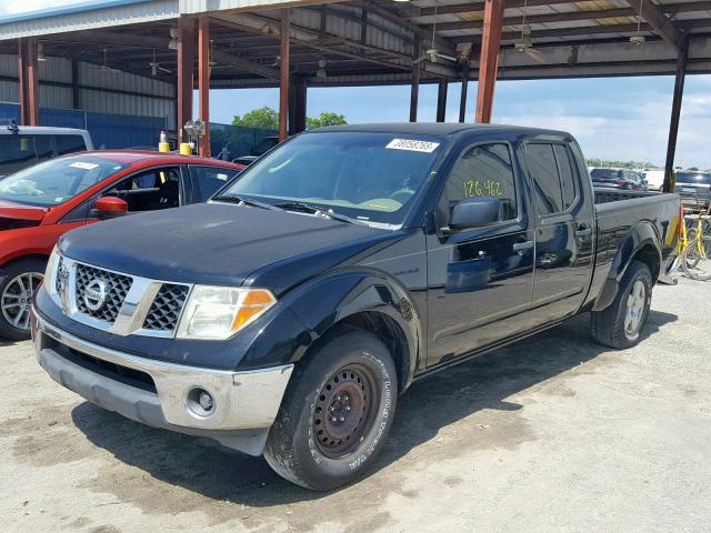 1N6AD09U47C452540 - 2007 NISSAN FRONTIER C BLACK photo 2