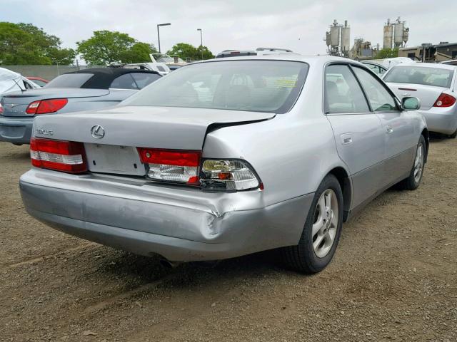 JT8BF28G510314344 - 2001 LEXUS ES 300 SILVER photo 4