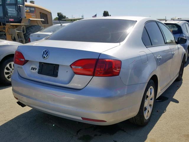 3VW2K7AJ6BM324974 - 2011 VOLKSWAGEN JETTA BASE SILVER photo 4