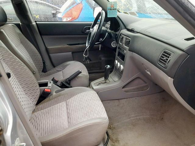 JF1SG65665H703797 - 2005 SUBARU FORESTER 2 GRAY photo 5