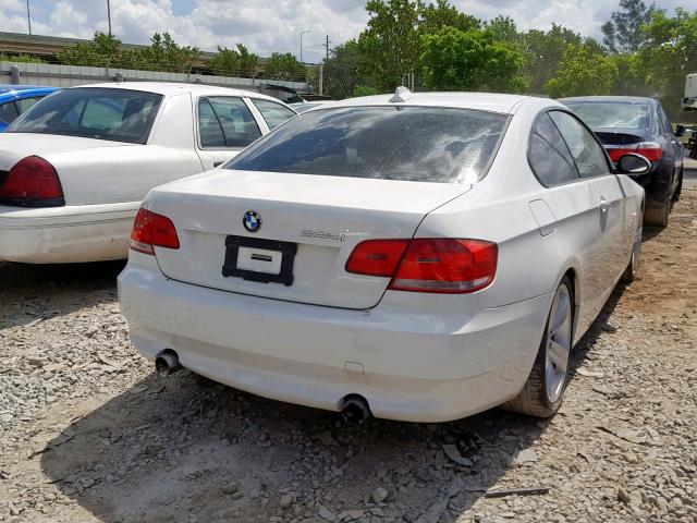 WBAWB735X9P047820 - 2009 BMW 335 I WHITE photo 4