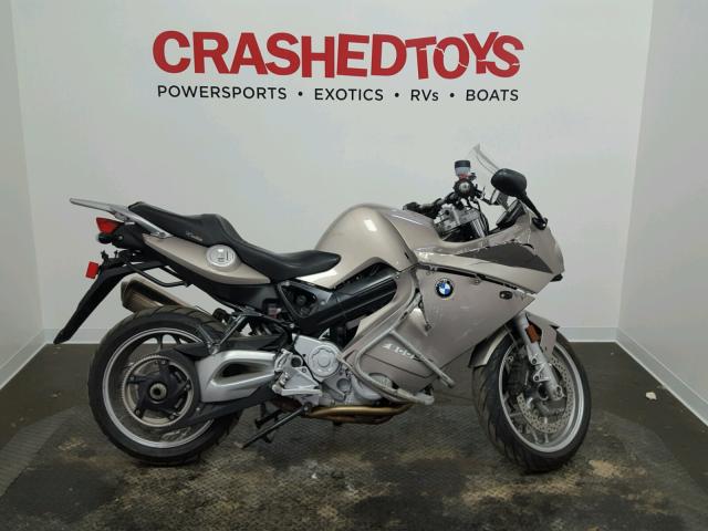 WB10244039ZR11862 - 2009 BMW F800 ST SILVER photo 1